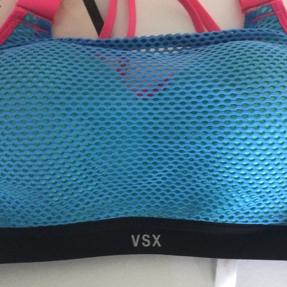 VICTORIAS SECRET VSX MEDIUM SUPPORT SPORTS BRA 32B. NWOT - Picture 4 of 11